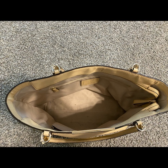 Coach Bag - Picture 6 of 6